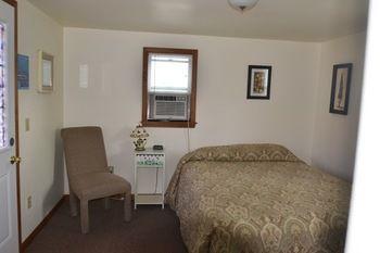 Lucky Horseshoe Cabins 호텔 Au Sable 외부 사진